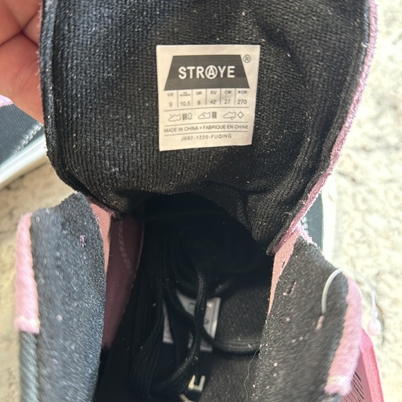 Straye Highland Purple/Black High Top Skate Shoe Men’s Size 9 US. NWOT. - Picture 9 of 9